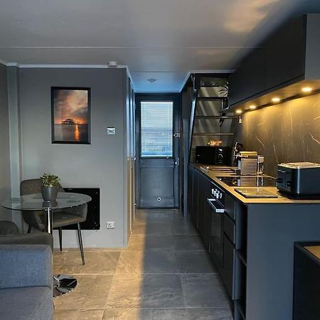 Seascape - Floating Home At Brighton Marina With Free Parking Eksteriør bilde