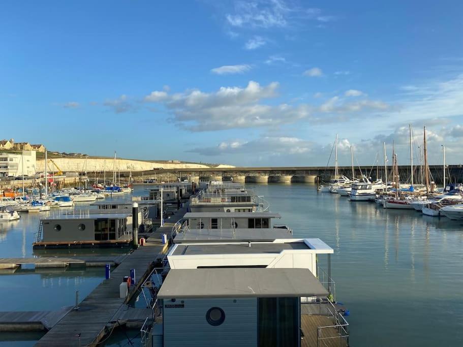 Seascape - Floating Home At Brighton Marina With Free Parking Eksteriør bilde