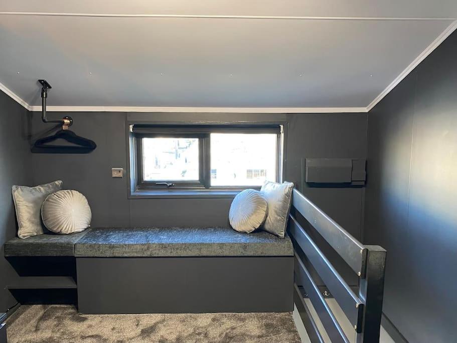 Seascape - Floating Home At Brighton Marina With Free Parking Eksteriør bilde