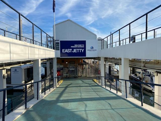 Seascape - Floating Home At Brighton Marina With Free Parking Eksteriør bilde